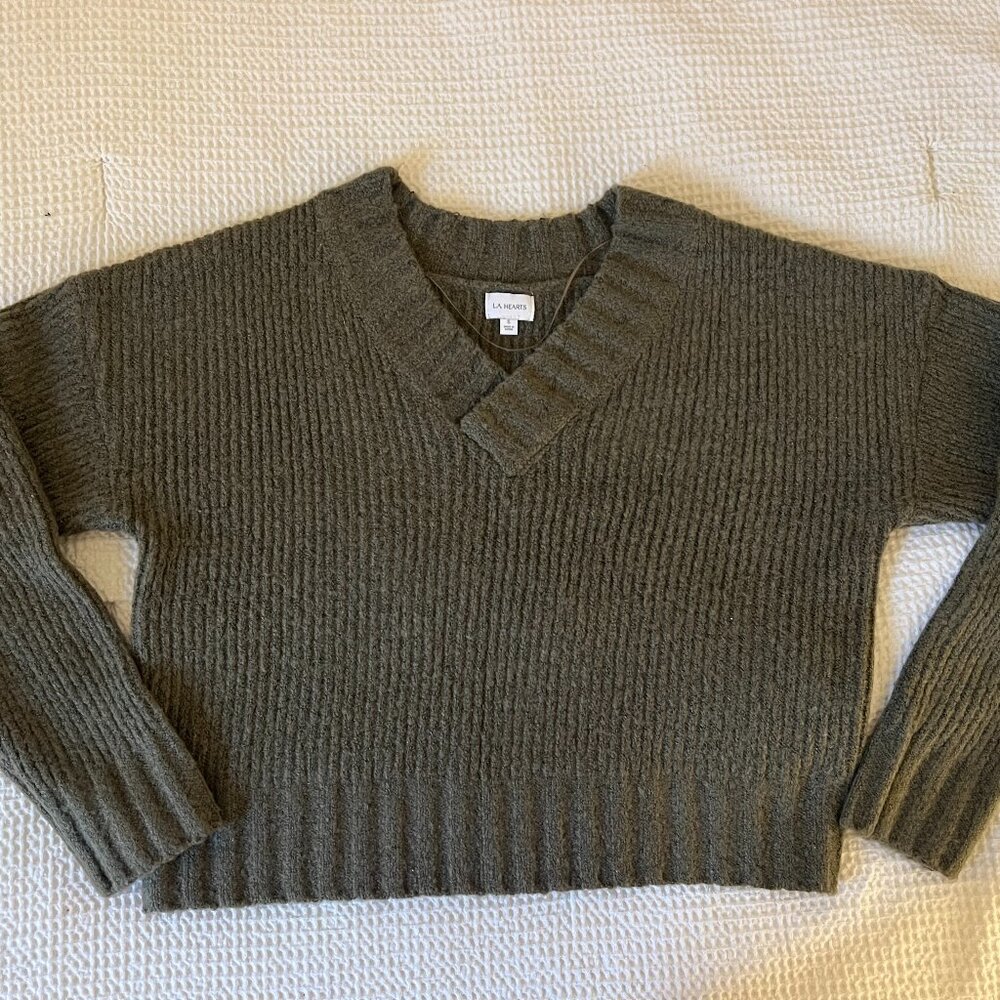 LA HEARTS Becca Overlapped VNeck Sweater Olive